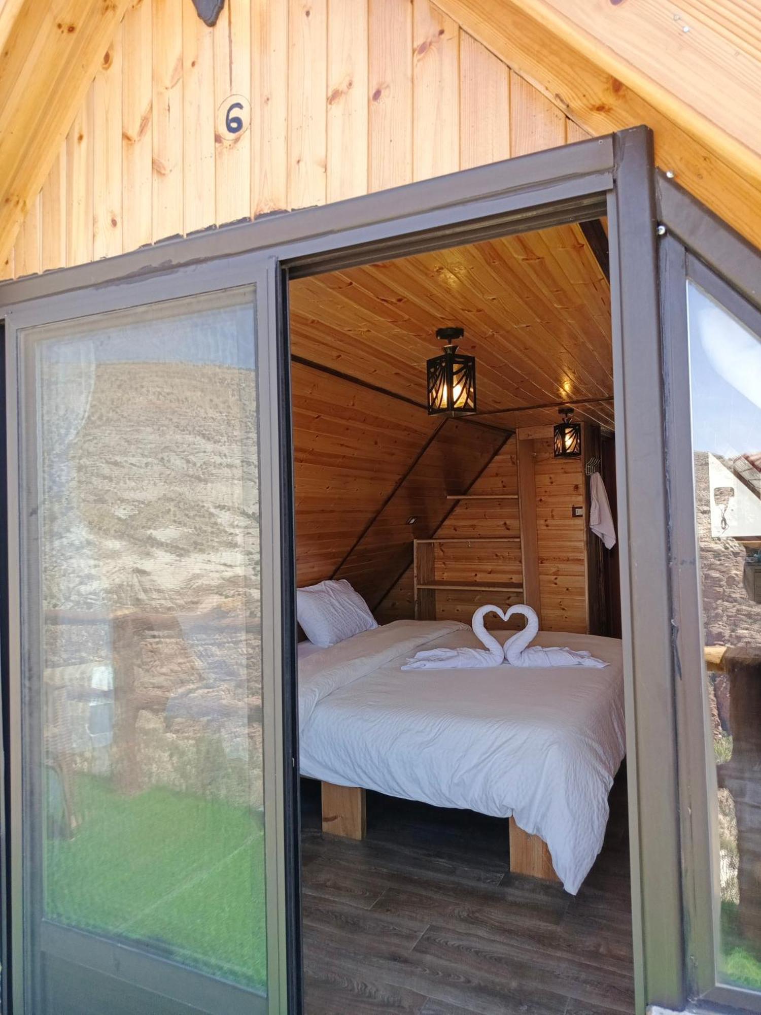Готель Dana Luxury Huts Екстер'єр фото